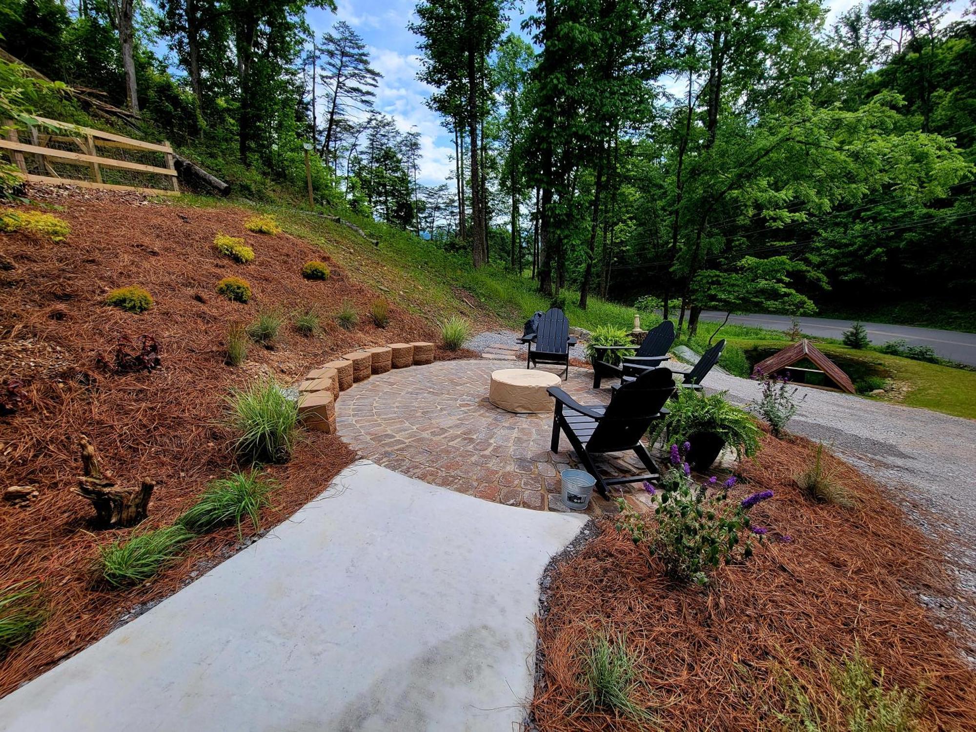 Lil Cabin In The Cove! Mtn Views, Theater, Hot Tub, Games, King Beds, Prime Location! Sevierville Kültér fotó