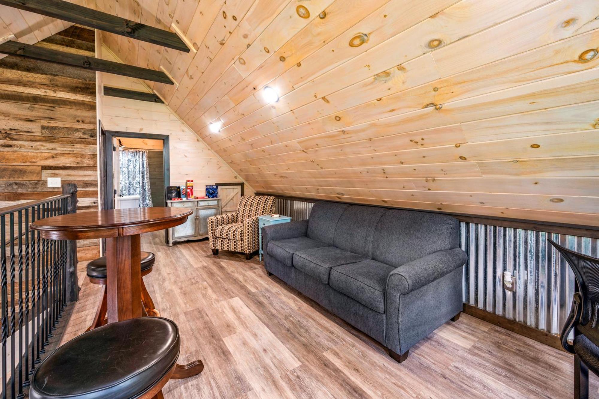 Lil Cabin In The Cove! Mtn Views, Theater, Hot Tub, Games, King Beds, Prime Location! Sevierville Kültér fotó